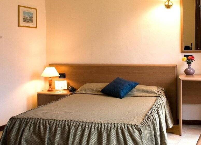 فندق Susa & Stazione