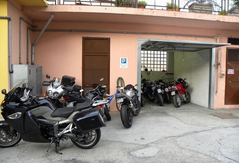 فندق Susa & Stazione