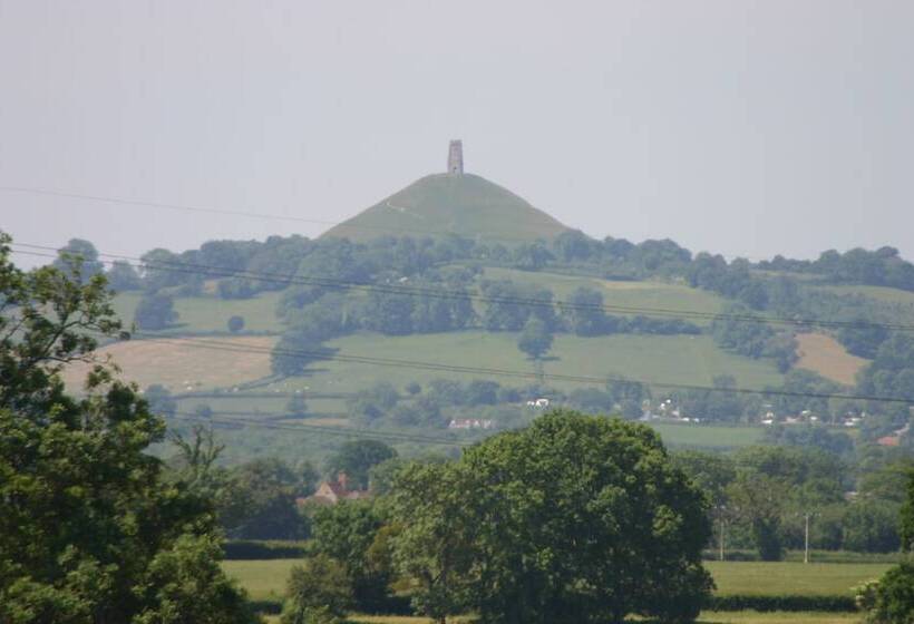 בית מלון כפרי Crossways