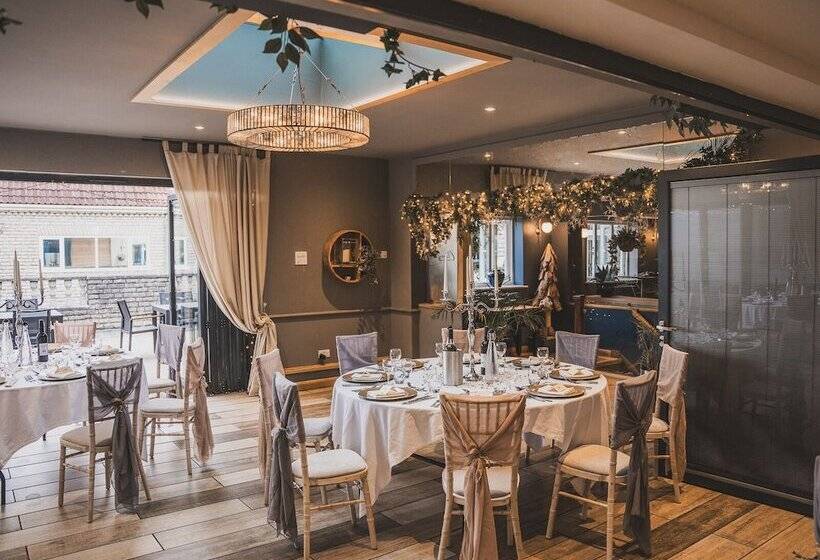 בית מלון כפרי Crossways