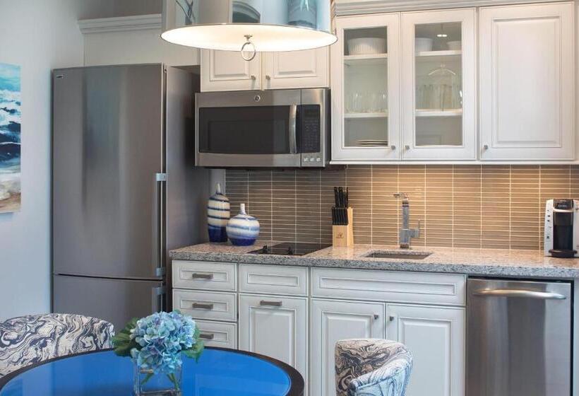 酒店 Treasure Island Beach Resort