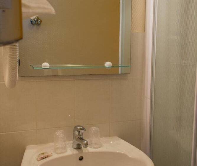 Отель Val De Loire