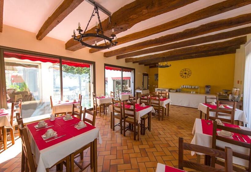 Отель Val De Loire