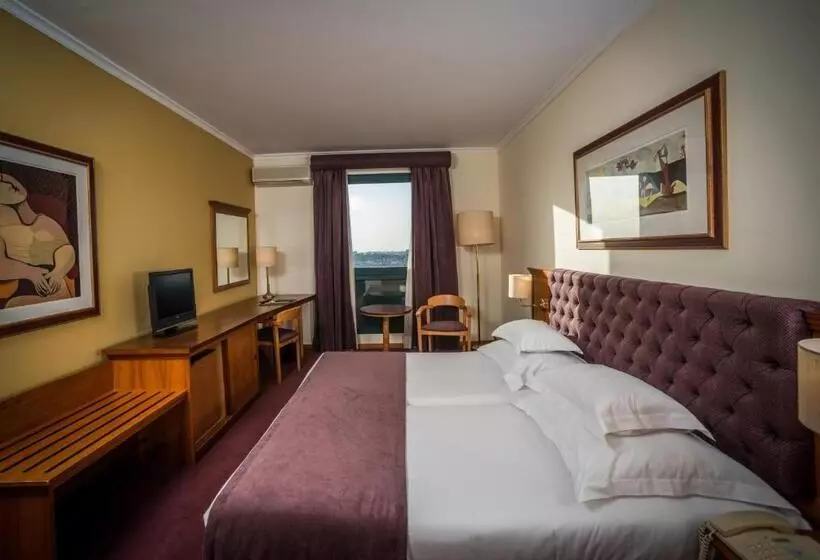 هتل Vila Gale Porto Centro