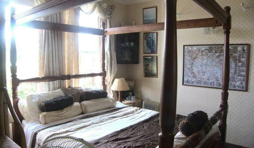 민박 Ms Mccreadys Guest House