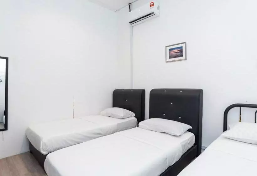 Hotelli Spot On 89833 Blue Avenue Backpackers