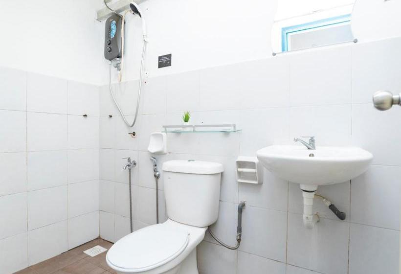 בית מלון כפרי Spot On 89833 Blue Avenue Backpackers