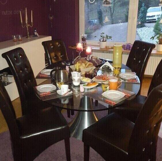 پانسیون Gästezimmer Haus Talblick