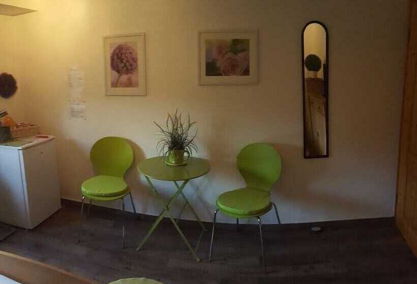 پانسیون Gästezimmer Haus Talblick