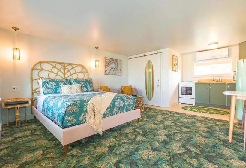 Rye Motor Inn   An Adults Only