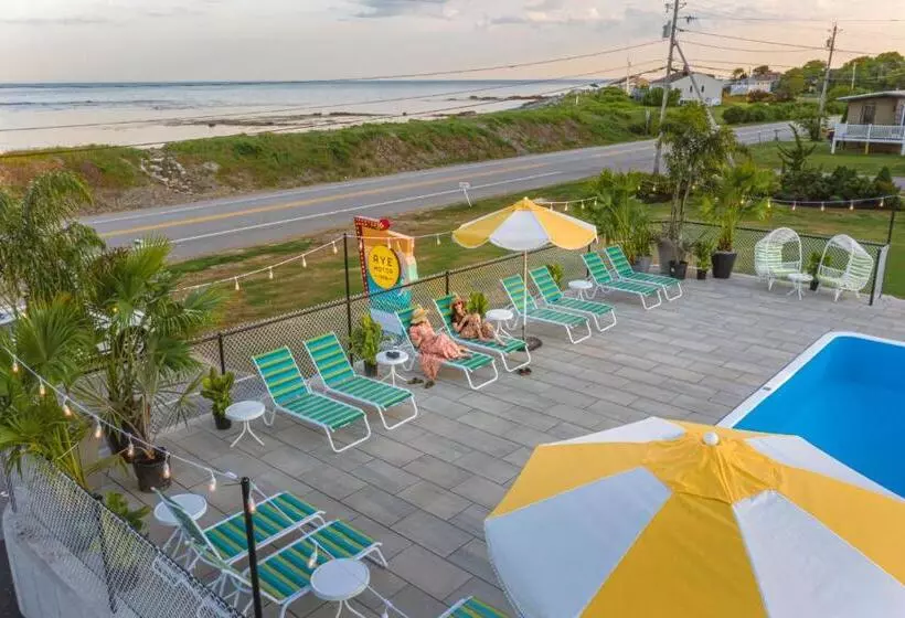 Rye Motor Inn   An Adults Only