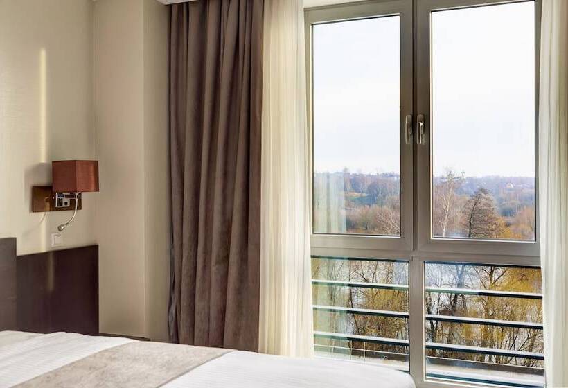 Отель Astro Plaza