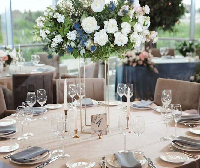 Отель Astro Plaza