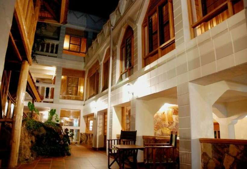 هتل Capitol Palace