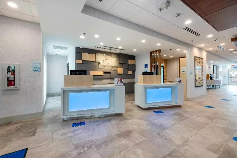 Hotelli Holiday Inn Express & Suites   Staunton, An Ihg