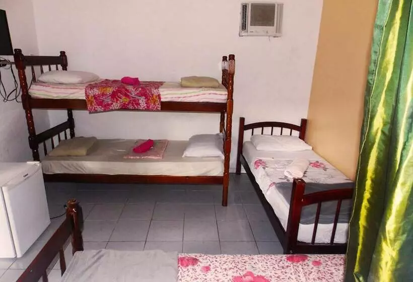 ホテル Pousada L'auberge