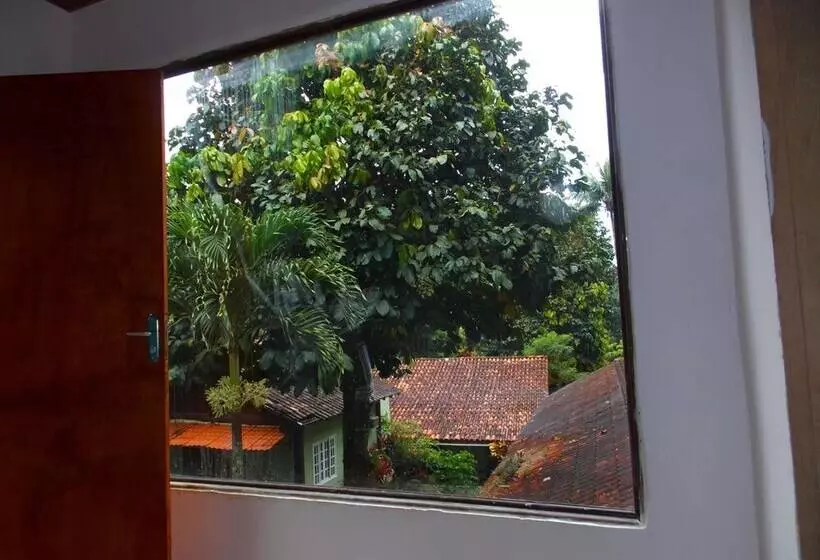 ホテル Pousada L'auberge