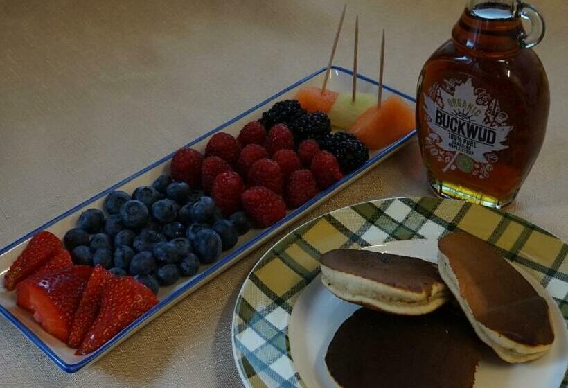 Pensiune Lindean Guest House