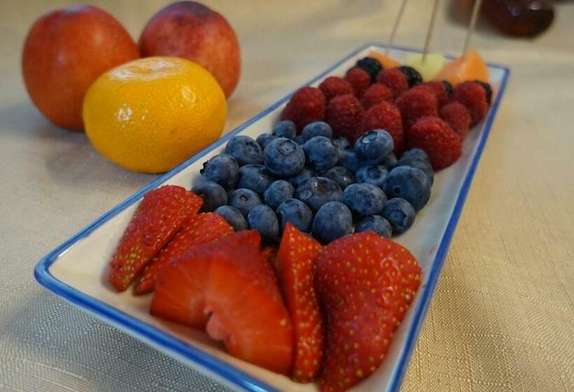 Pensiune Lindean Guest House