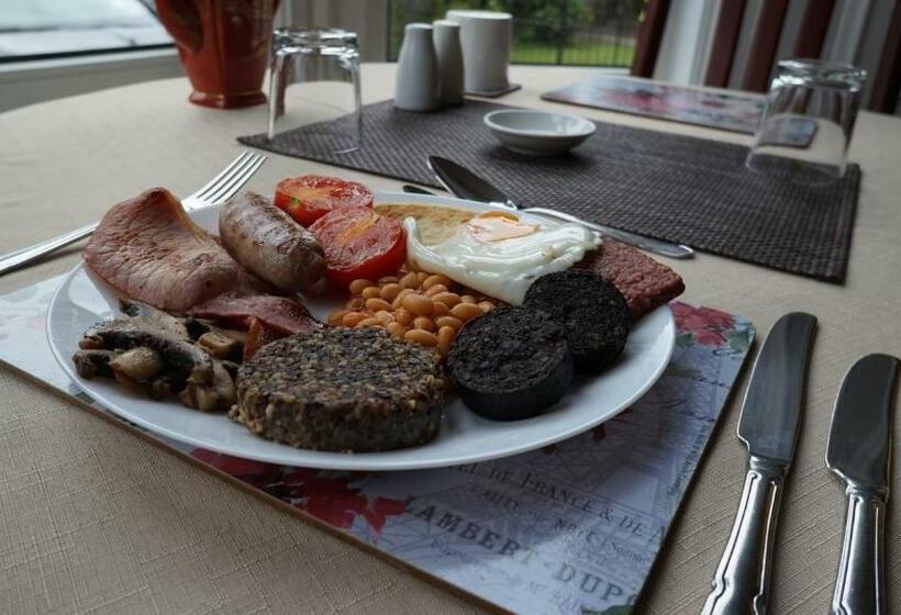 Pensiune Lindean Guest House