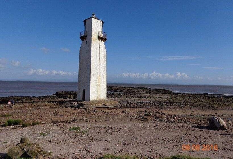 Pensiune Lindean Guest House