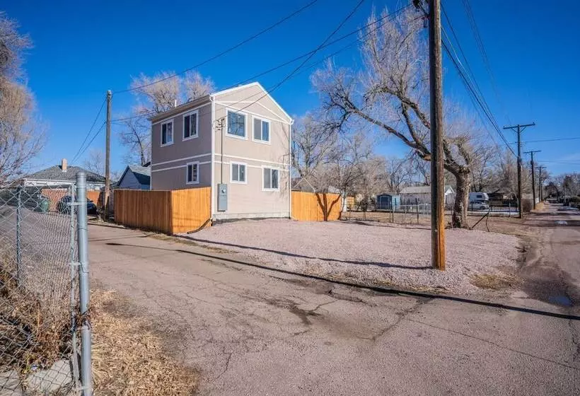 1 Bedroom East Dt