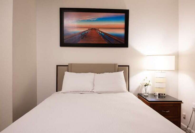 הוסטל Anchor Pointe Inn