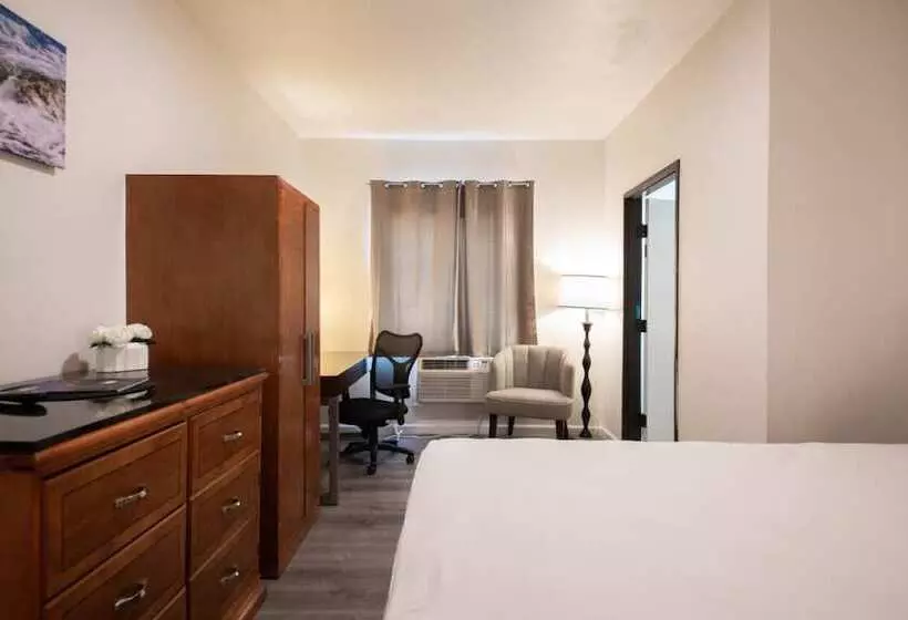 Retkeilymaja Anchor Pointe Inn