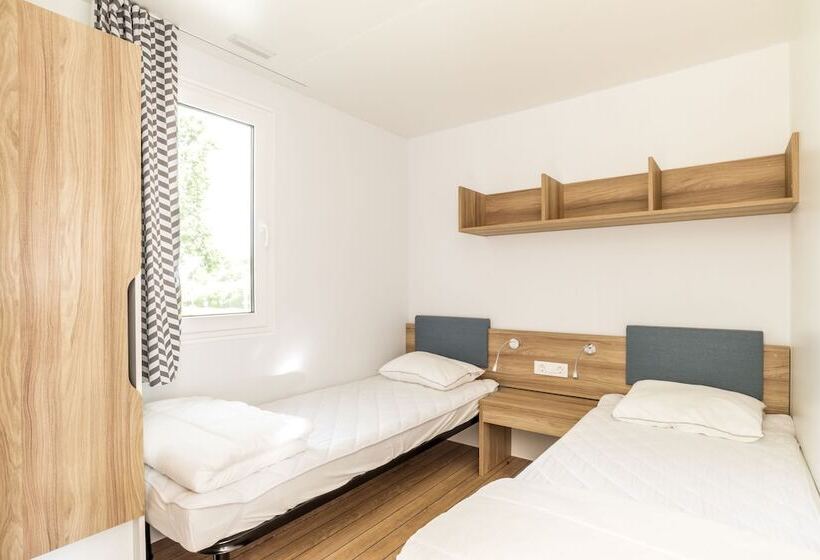 First Camp Glyttingelinkoping