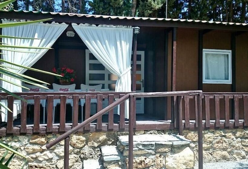 Отель Camping & Bungalows Suspiro Del Moro