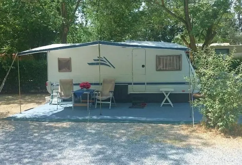 ホテル Camping & Bungalows Suspiro Del Moro