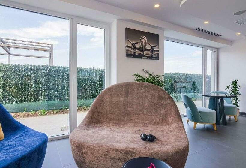 Hotel Ibis Styles Bucharest Airport