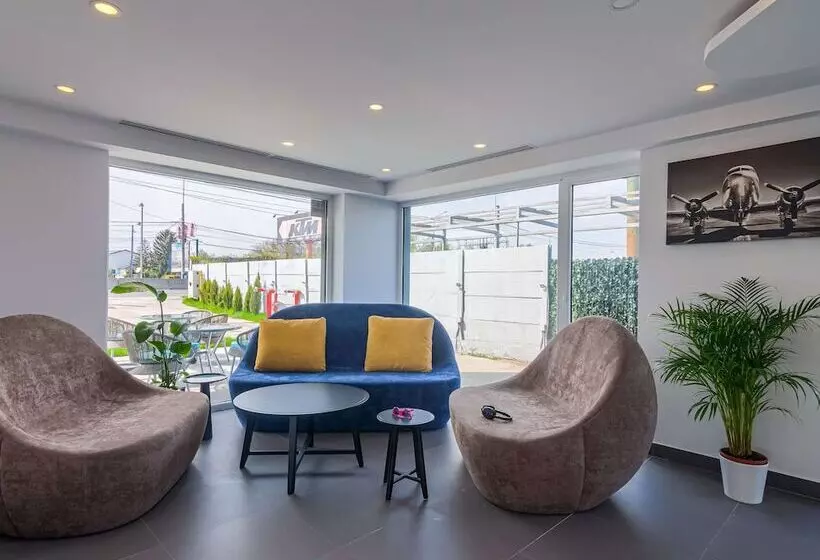 ホテル Ibis Styles Bucharest Airport