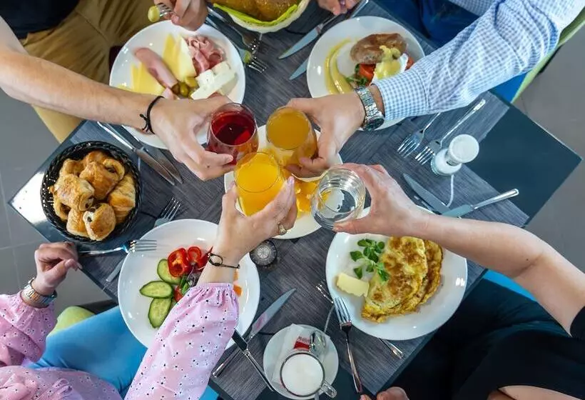 ホテル Ibis Styles Bucharest Airport