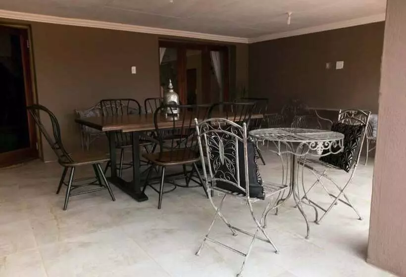 ペンション Ein Gedi Premier Lodge