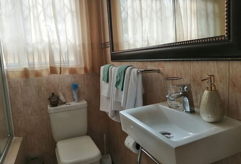 פנסיון Onyx On Sycamore