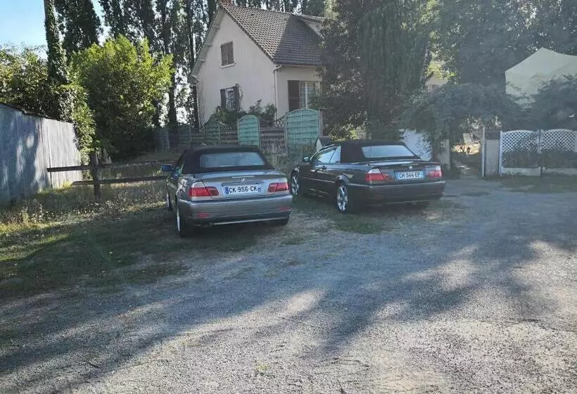 ベッドアンドブレックファースト Au Jardin Fleuri