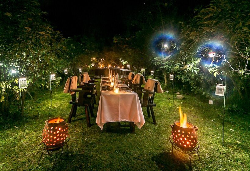 هتل Amakoro Songa Lodge