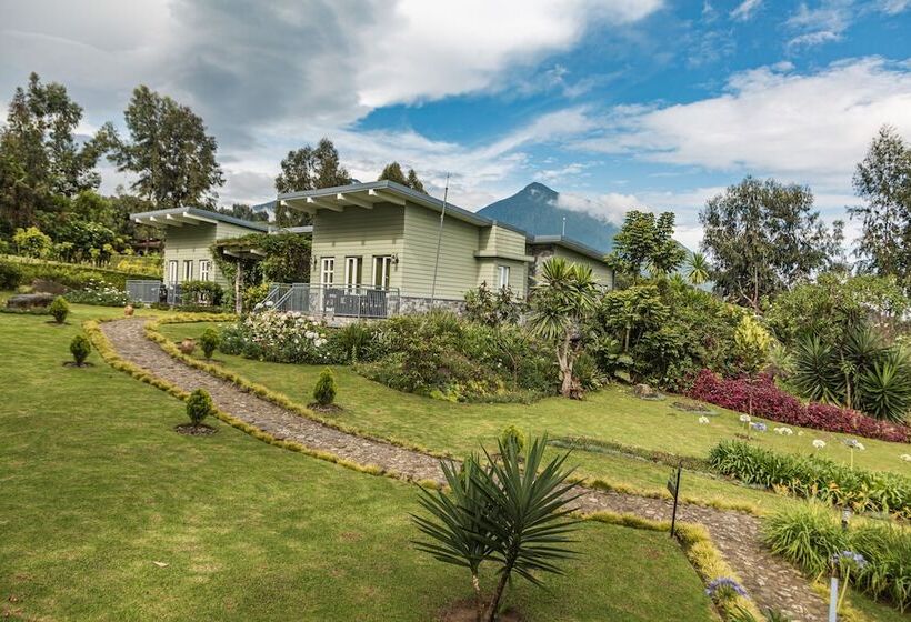 هتل Amakoro Songa Lodge