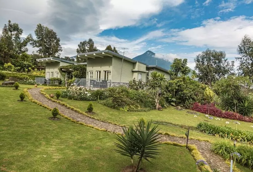 هتل Amakoro Songa Lodge