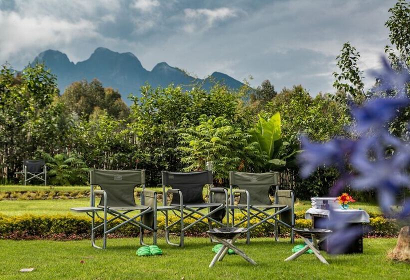 هتل Amakoro Songa Lodge