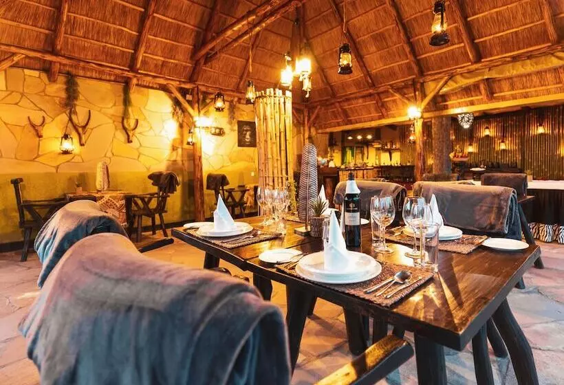 هتل Amakoro Songa Lodge