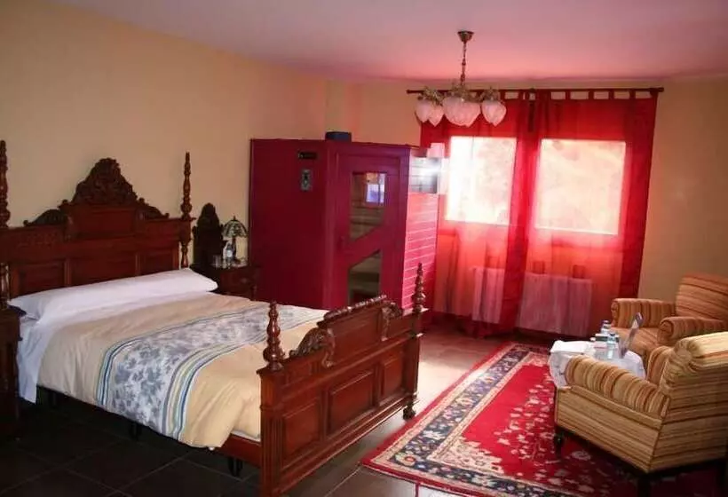 Hotelli La Puerta Del Agua