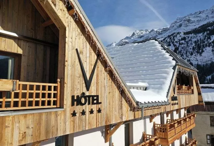 ホテル Le V De Vaujany