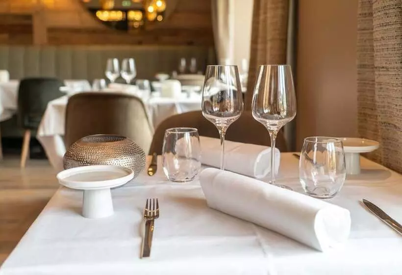 ホテル Le V De Vaujany