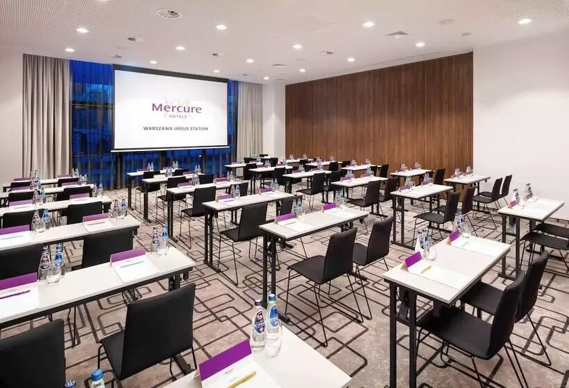 ホテル Mercure Warszawa Ursus Station