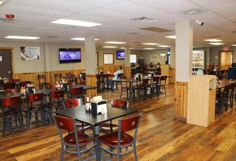 Hotelli Target Hospitality Carlsbad Lodge