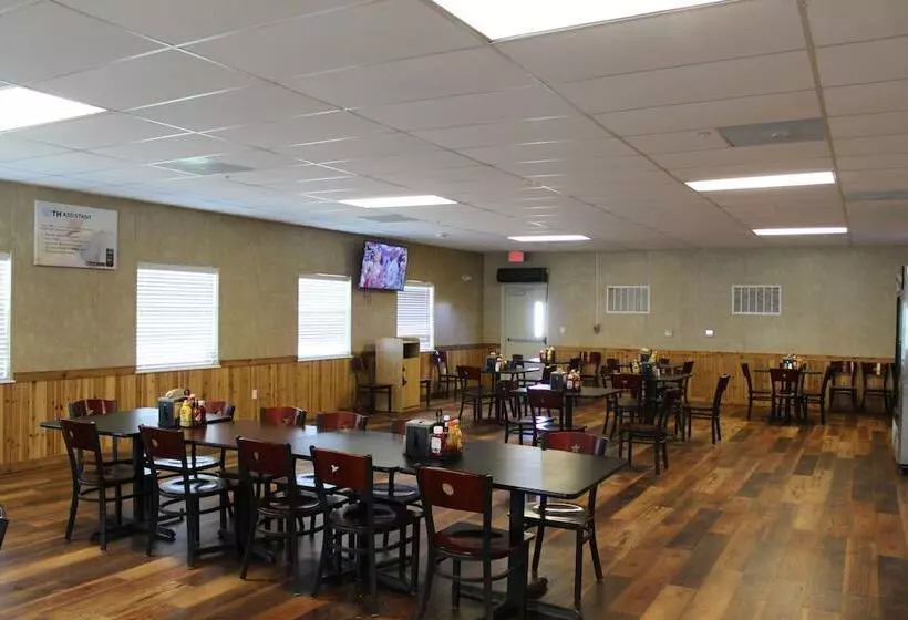 Hotelli Target Hospitality Carlsbad Lodge