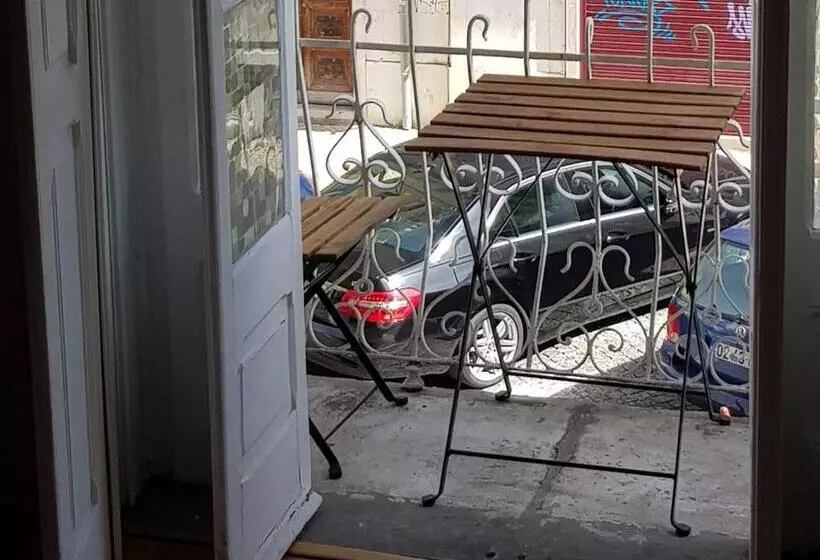 Majatalo A Better Place By Lisbon Ii