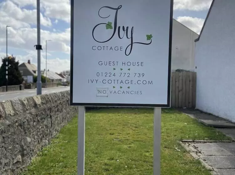 Majatalo Ivy Cottage Serviced Accommodation